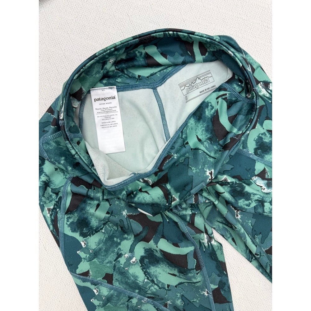 Patagonia Womens Teal Abstract Print Sports Bra and Cropped Leggings Set Small - Picture 5 of 14